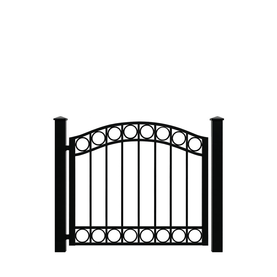 Aspeboda är en elegant smidesgrind med tidlös form och återhållsamma detaljer som smälter in i de flesta miljöer. Den ger ett lyft både till privata villatomter och till mer representativa entréer.