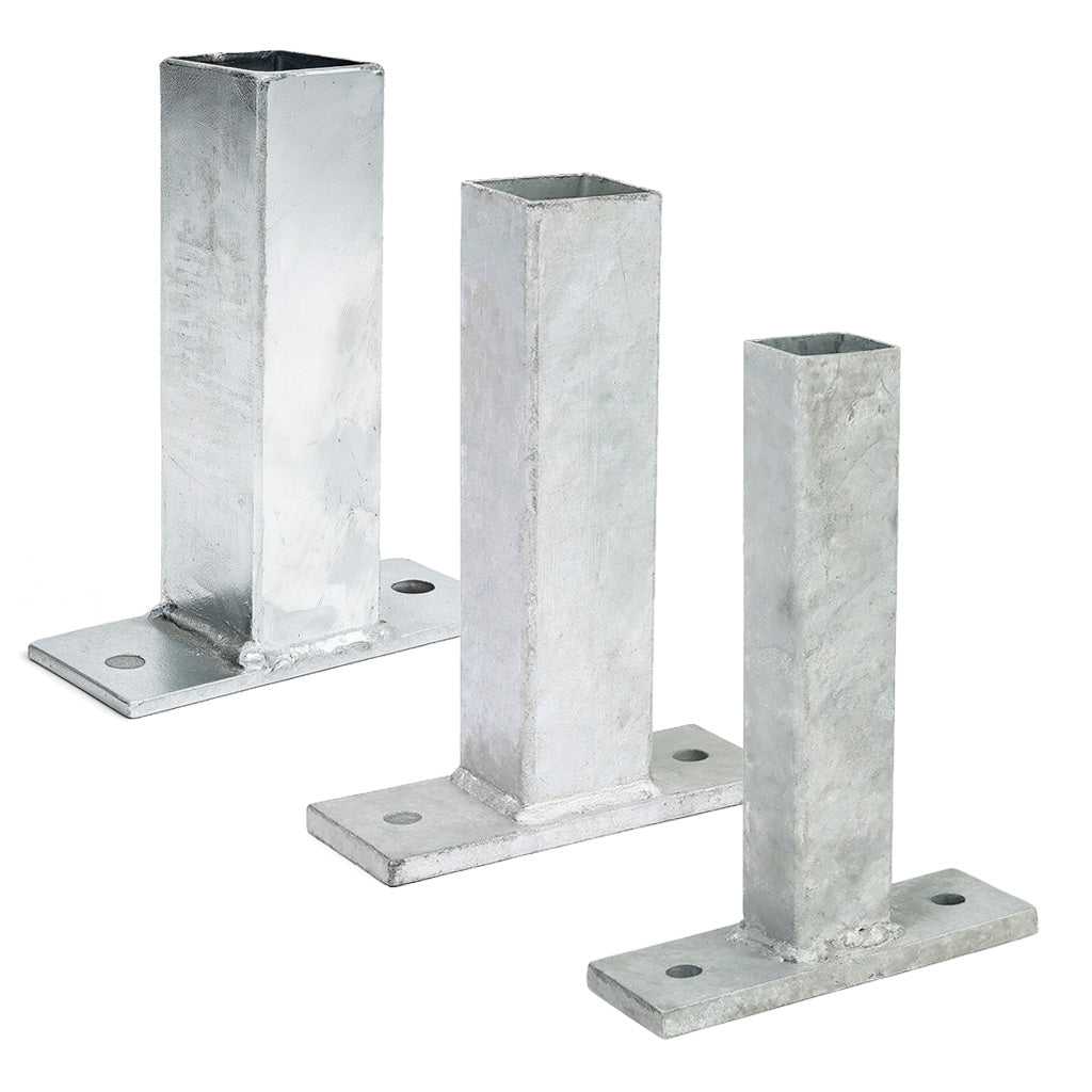 Stolpfötter för stängsel och paneler. Varmförzinkade enligt svensk standard.